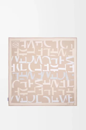 Scarf i silke Ljusbeige/beige