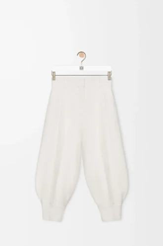 Shorts i stretchig viskosblandning Vit