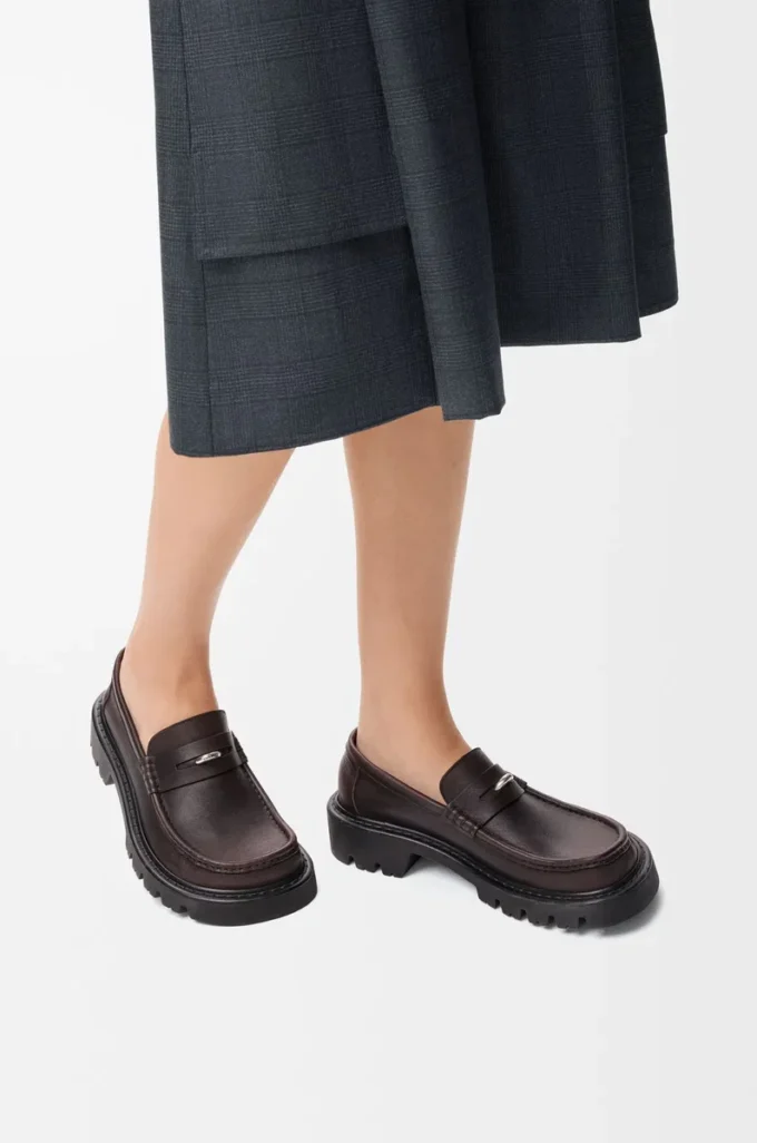 Sierra loafers i borstat kalvskinn, mörkbruna Sierra loafers i borstat kalvskinn, mörkbruna