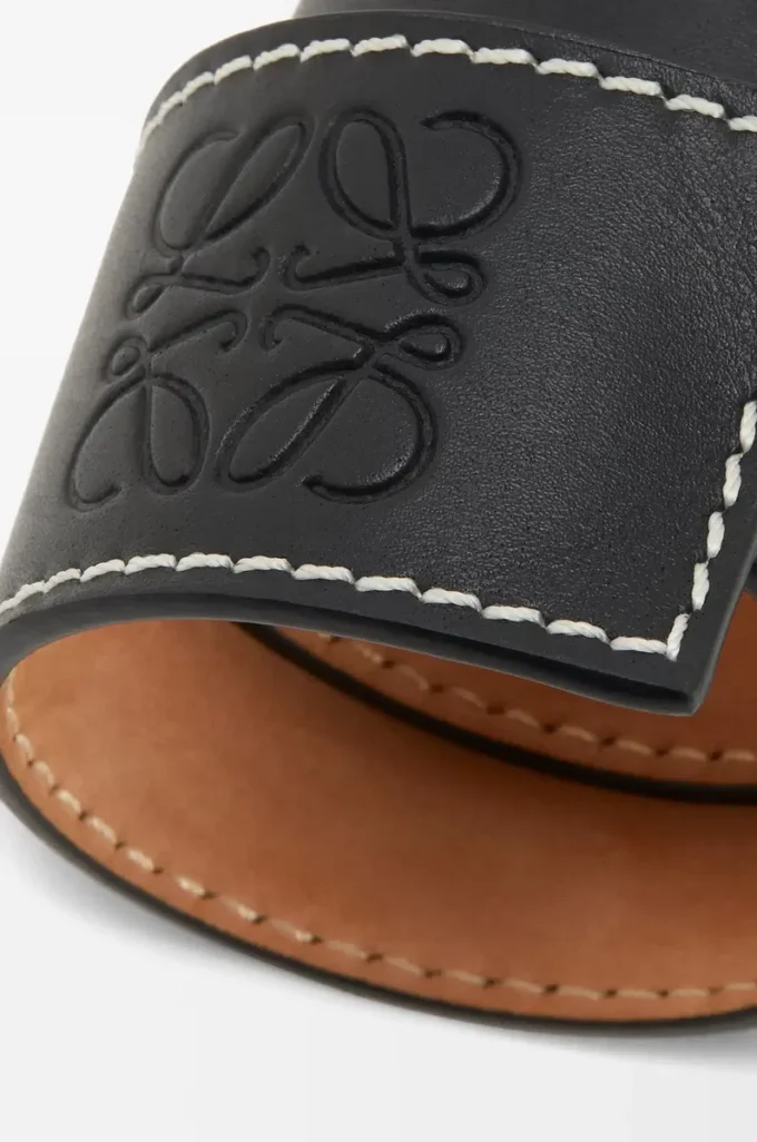 Slap-armband i kalvskinn, svart