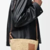 Slit pochette-väska i raffia och kalvskinn Natur/Tan Slit pochette-väska i raffia och kalvskinn Natur/Tan
