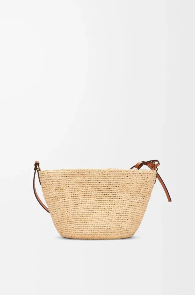 Slit pochette-väska i raffia och kalvskinn Natur/Tan Slit pochette-väska i raffia och kalvskinn Natur/Tan