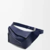 Small Puzzle Edge bumbag i klassiskt kalvskinn Abyss Blue