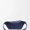 Small Puzzle Edge bumbag i klassiskt kalvskinn Abyss Blue