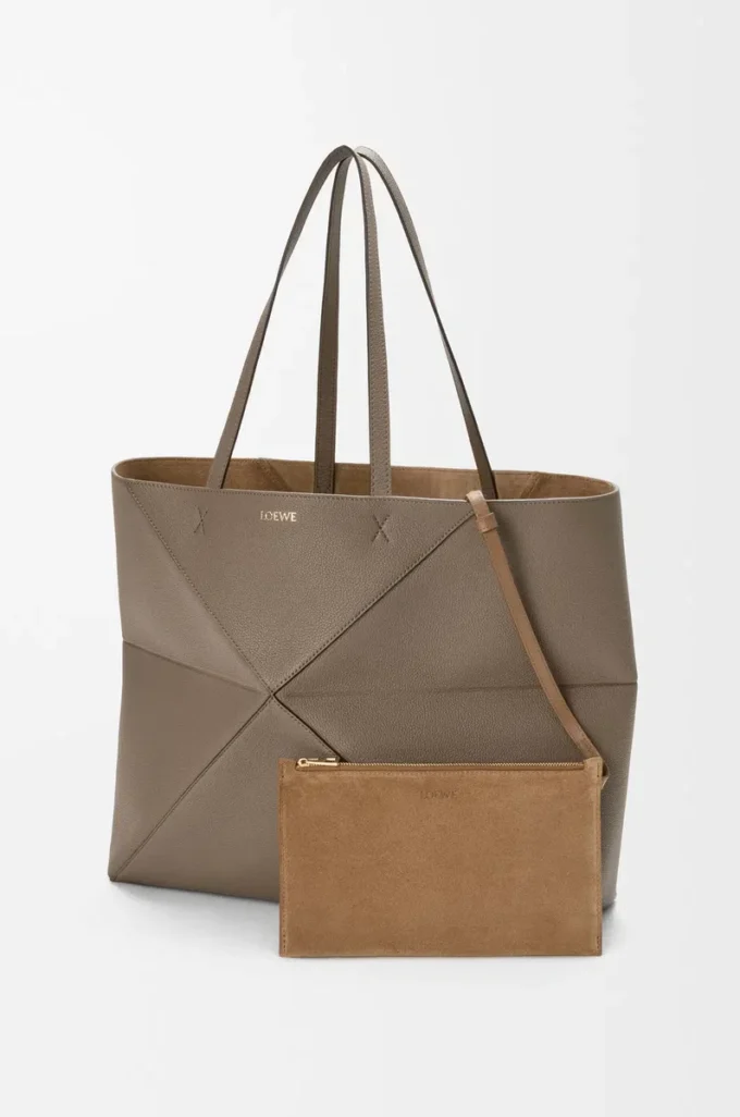 Stor horisontell Puzzle Fold-väska i mjukt kornat kalvskinn Taupe Stor horisontell Puzzle Fold-väska i mjukt kornat kalvskinn Taupe