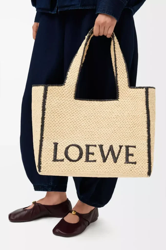 Stor LOEWE Font-väska i raffia Natur Stor LOEWE Font-väska i raffia Natur