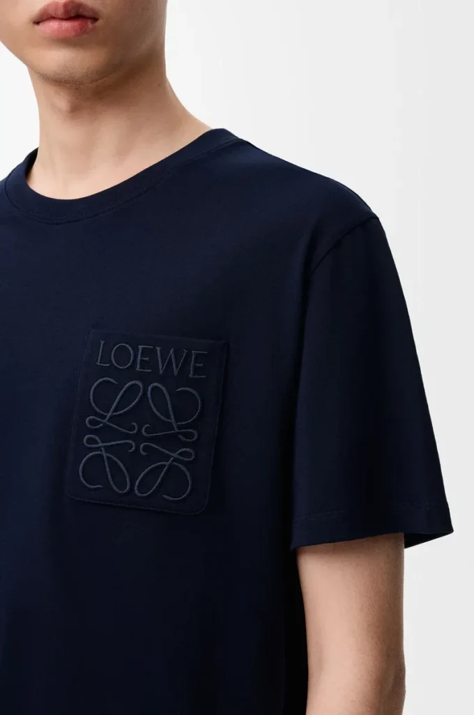 T-shirt i bomull med avslappnad passform, mörk marinblå T-shirt i bomull med avslappnad passform, mörk marinblå
