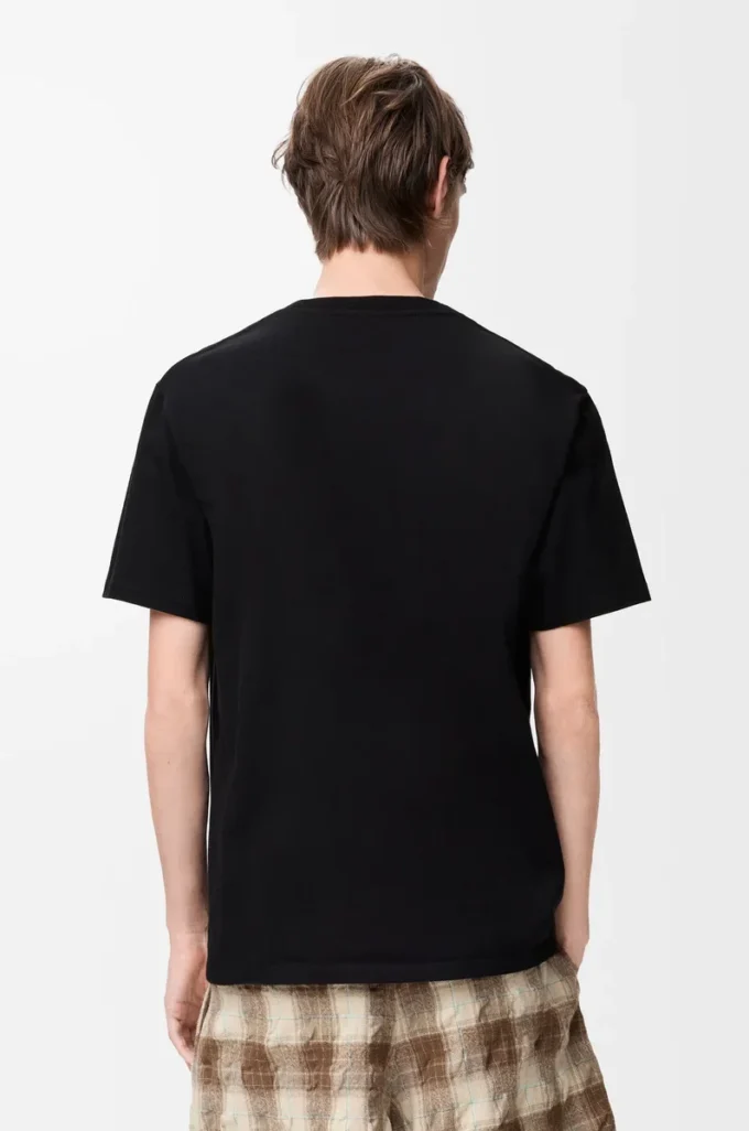 T-shirt i bomull med avslappnad passform Svart T-shirt i bomull med avslappnad passform Svart