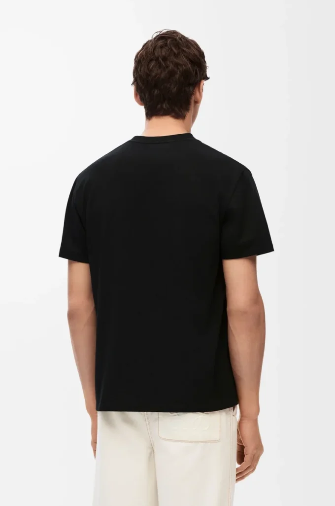 T-shirt i bomull med avslappnad passform Svart T-shirt i bomull med avslappnad passform Svart