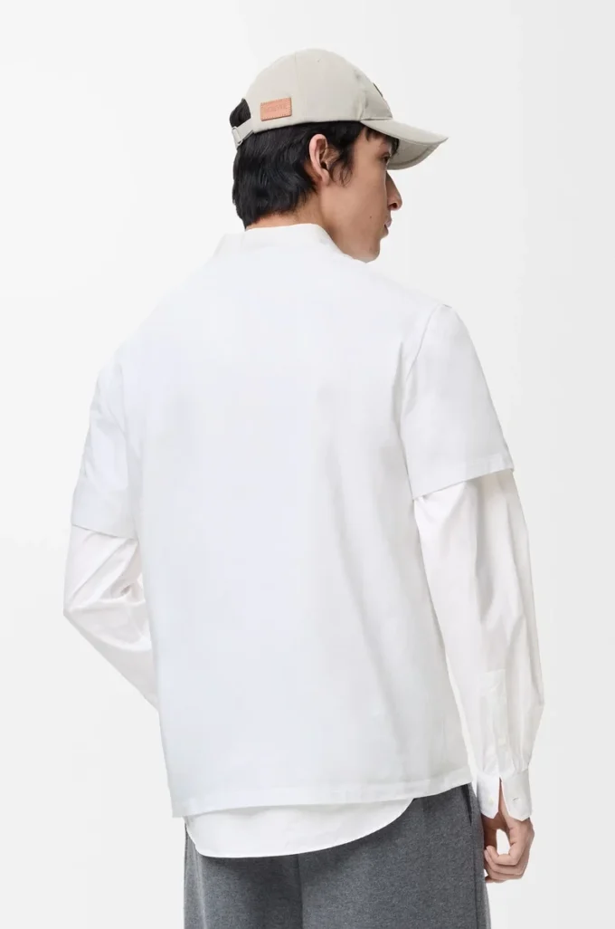 T-shirt i bomull med avslappnad passform Vit T-shirt i bomull med avslappnad passform Vit