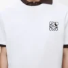 T-shirt i bomull med avslappnad passform Vit T-shirt i bomull med avslappnad passform Vit