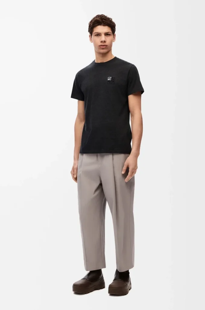T-shirt i bomull med normal passform, antracitgrå