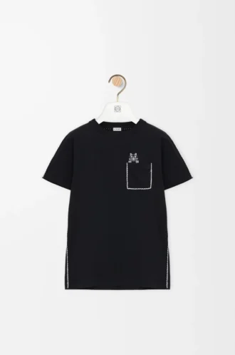 T-shirt i bomull med normal passform Svart