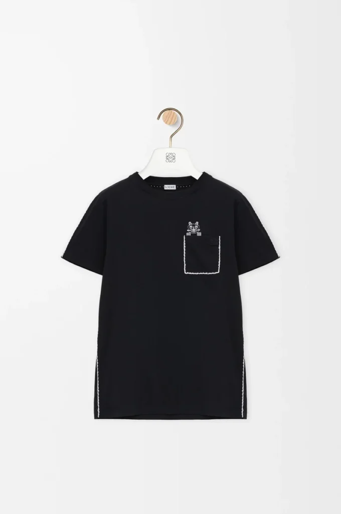 T-shirt i bomull med normal passform Svart T-shirt i bomull med normal passform Svart