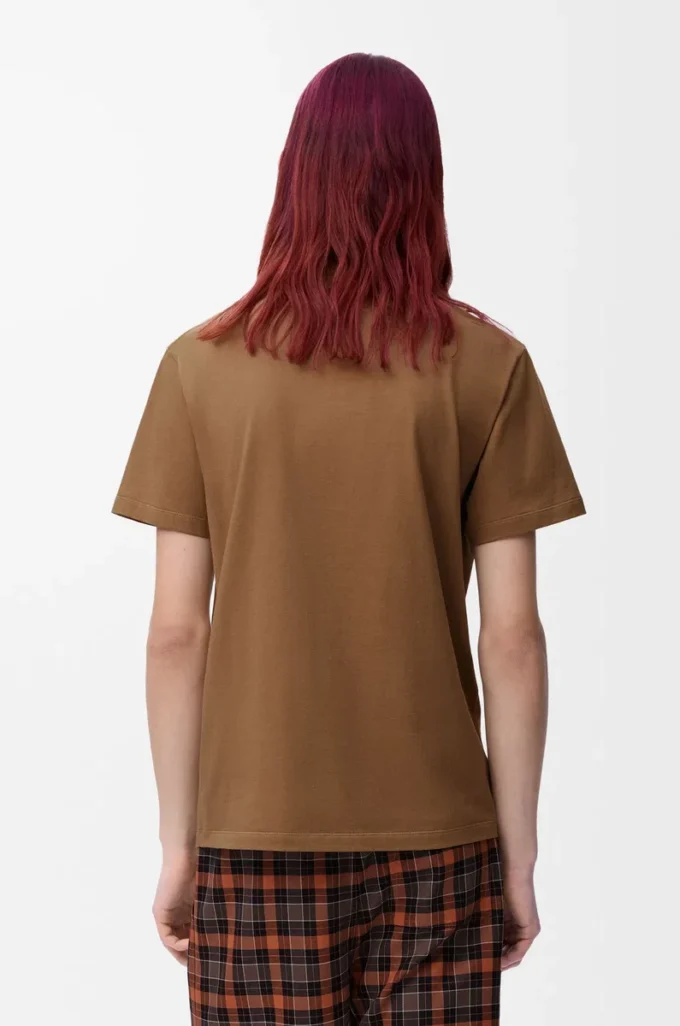 T-shirt i normal passform i bomull, kamel T-shirt i normal passform i bomull, kamel