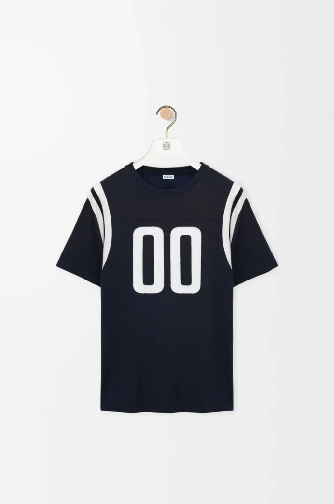 T-shirt med normal passform i bomull och viskos, mörk marinblå T-shirt med normal passform i bomull och viskos, mörk marinblå