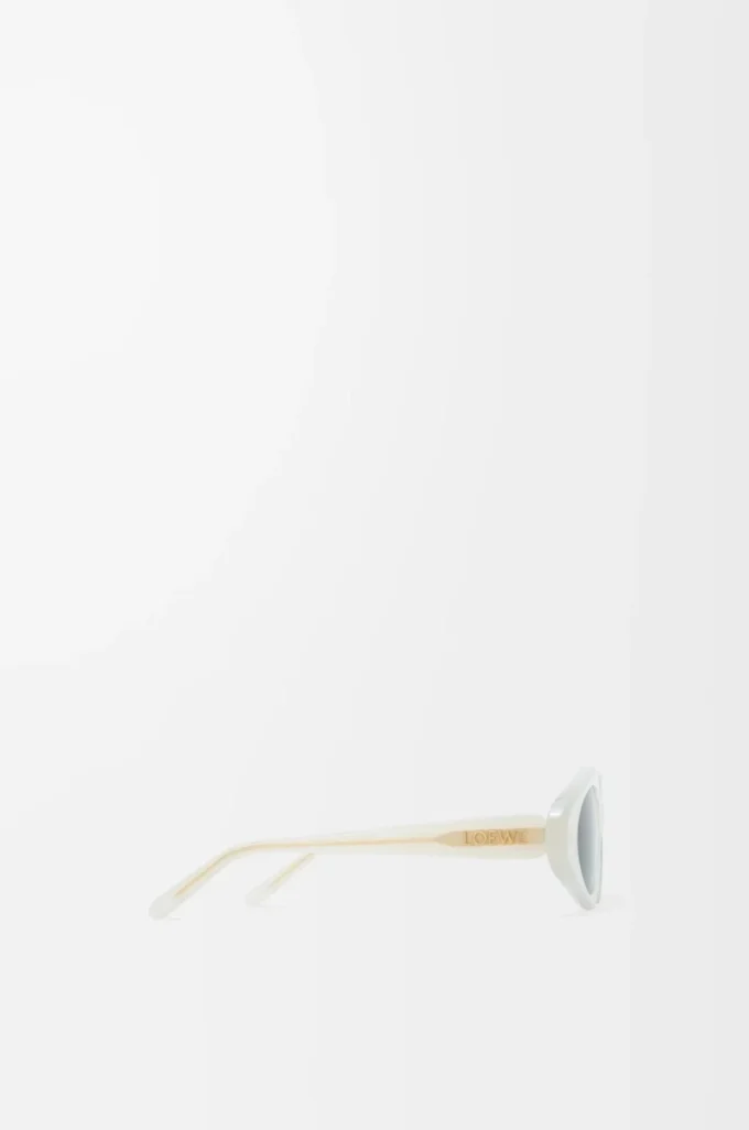 Triangle Slim solglasögon Milky Ivory Triangle Slim solglasögon Milky Ivory