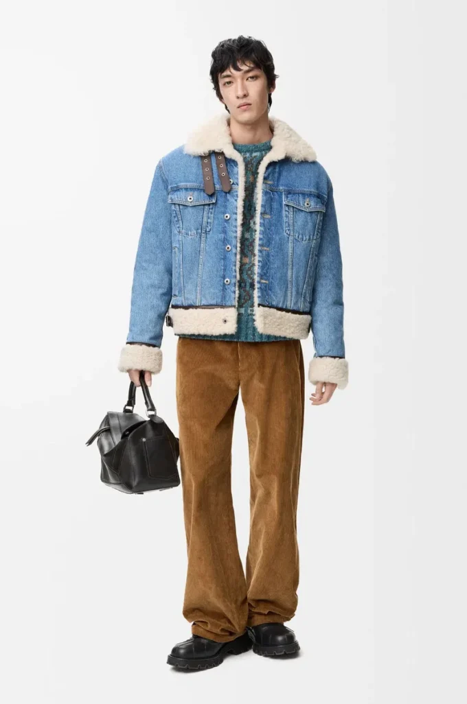 Truckerjacka i denim och shearling, denimblå Truckerjacka i denim och shearling, denimblå
