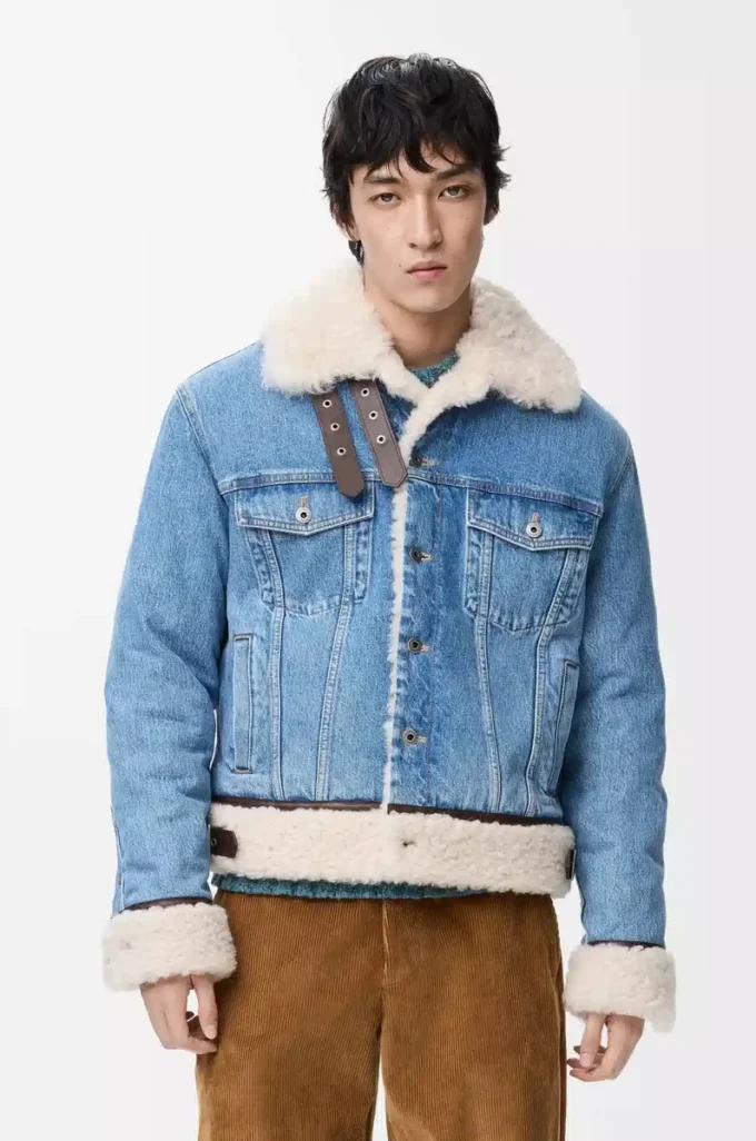 Truckerjacka i denim och shearling, denimblå Truckerjacka i denim och shearling, denimblå
