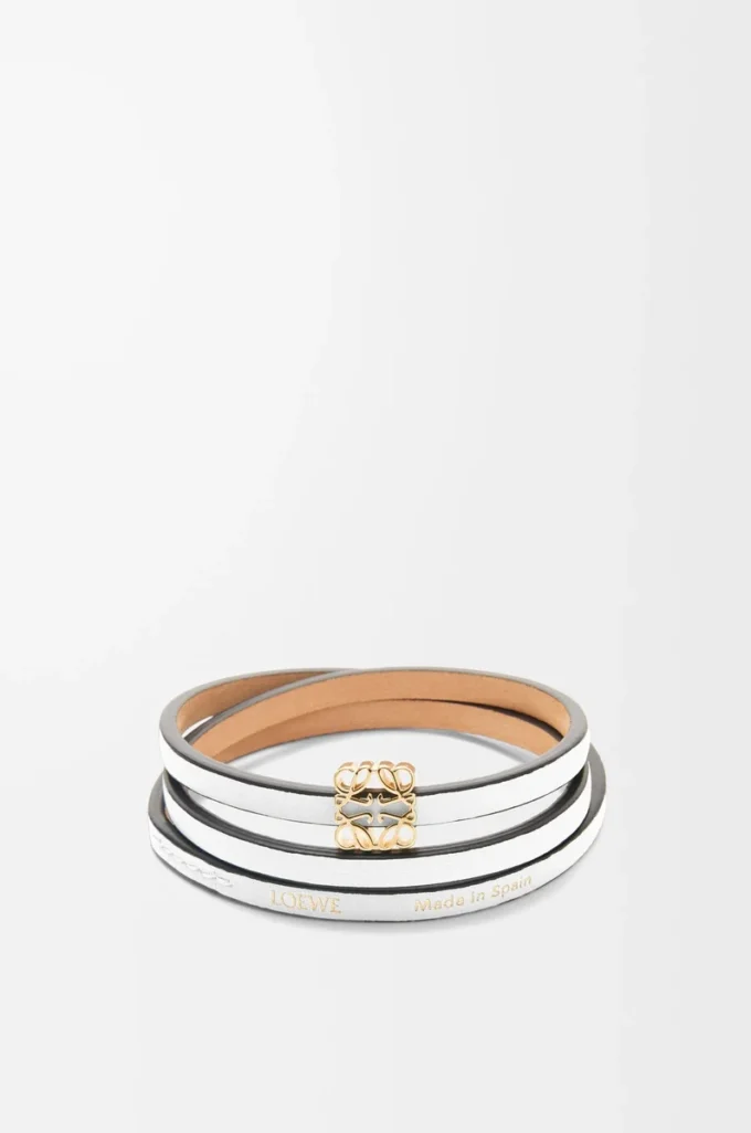 Twist armring i kalvskinn Soft White Twist armring i kalvskinn Soft White