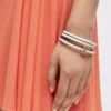 Twist armring i kalvskinn Soft White Twist armring i kalvskinn Soft White