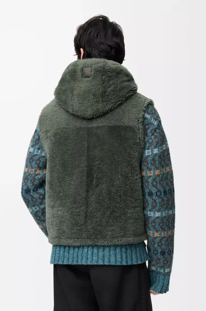 Väst i shearling Khaki Green Väst i shearling Khaki Green
