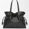 XL Flamenco-clutch i nappa kalvskinn Svart XL Flamenco-clutch i nappa kalvskinn Svart