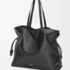 XL Flamenco-clutch i nappa kalvskinn Svart XL Flamenco-clutch i nappa kalvskinn Svart