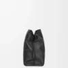 XL Flamenco-clutch i nappa kalvskinn Svart XL Flamenco-clutch i nappa kalvskinn Svart